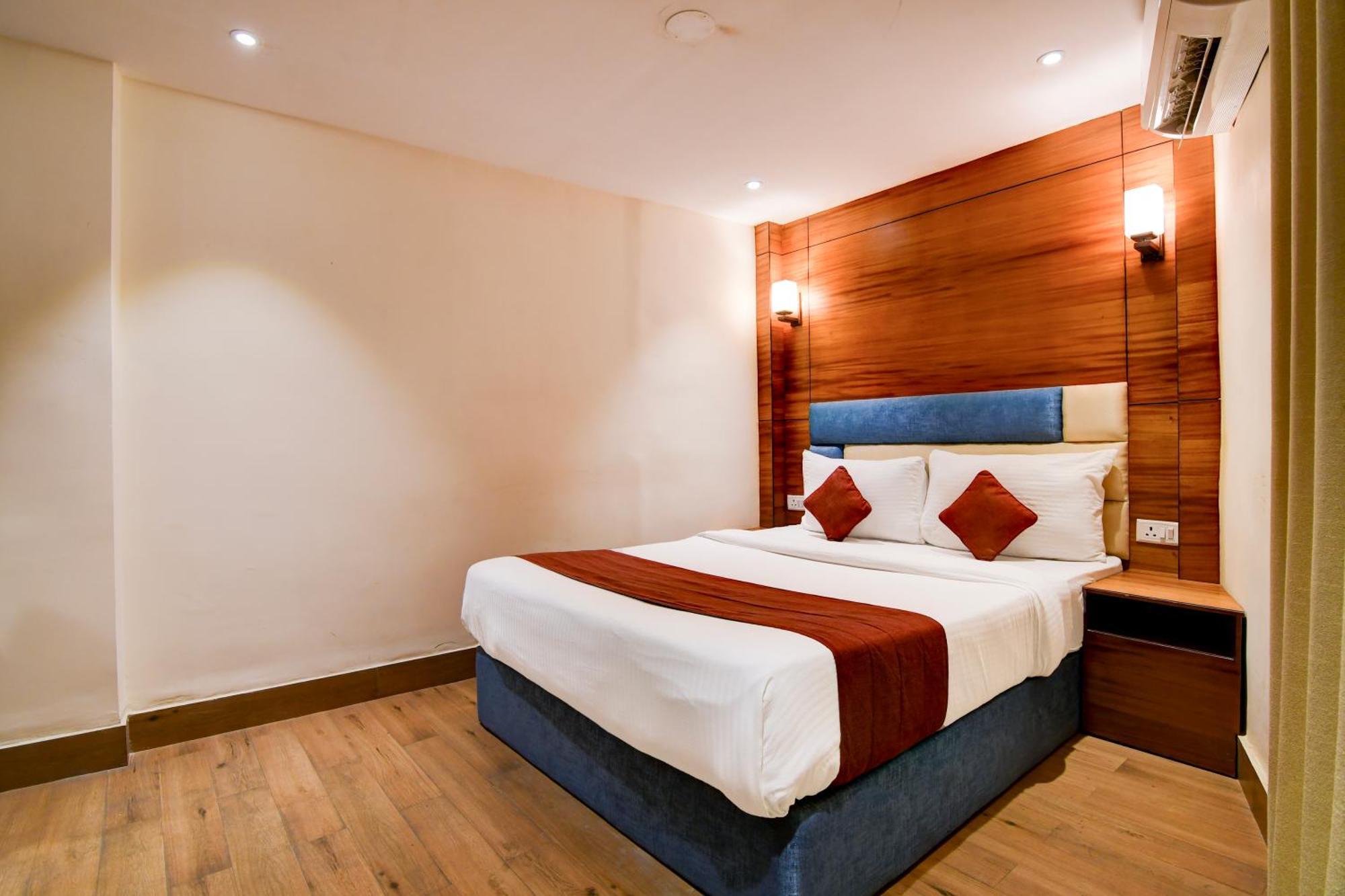 Hotel King'S Crown Calcutta Eksteriør billede